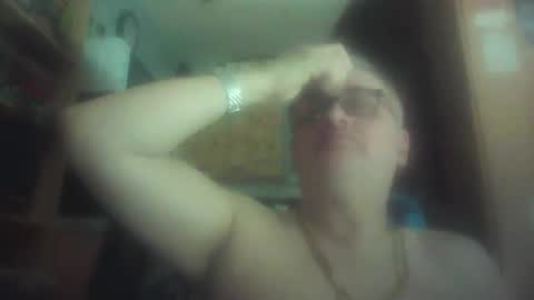 lee online show from 04/17/26, 01:19