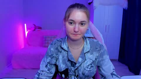 Betty online show from 05/08/26, 05:13