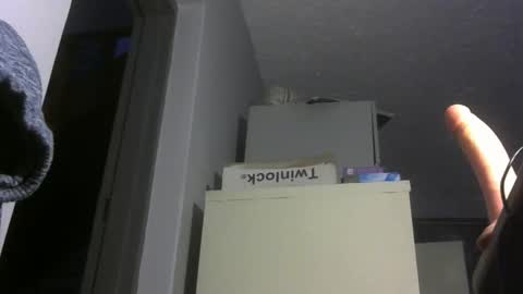 Snapshot of chaturbatordeluxe chatting on 11/21/25, 03:05 chaturbatordeluxe online show from 11/21/25, 03:05