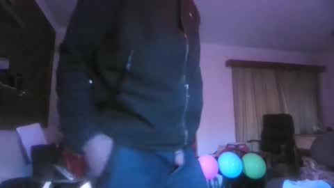 We Chat online show from 09/23/25, 07:44