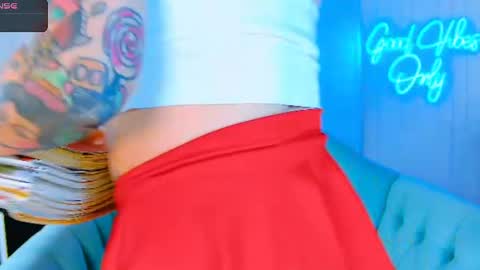 Snapshot of chaturkaterina chatting on 07/07/26, 06:47 Miss Harmony online show from 07/07/26, 06:47