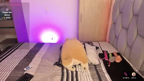 Sophie  online show from 11/07/25, 11:10