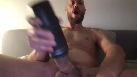 Snapshot of chatwithme886 chatting on 01/22/25, 06:52 Devin online show from 01/22/25, 06:52