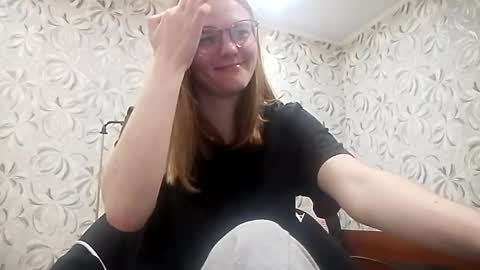 Olivia online show from 05/23/26, 10:36
