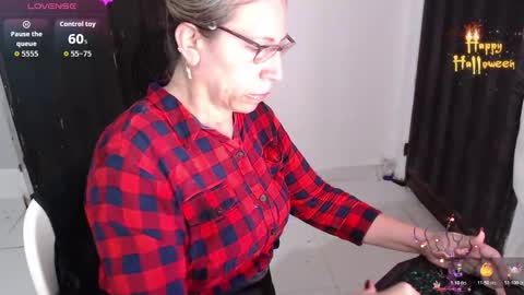 CHAYLA VICTORIA RUIZ  online show from 11/05/25, 10:26