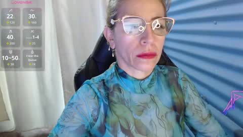 CHAYLA VICTORIA RUIZ  online show from 04/26/26, 08:06