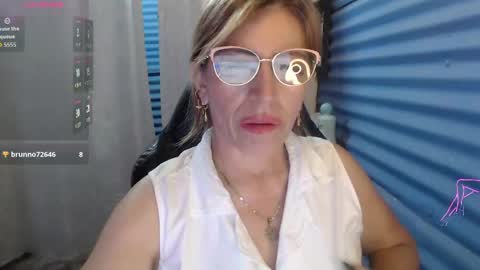 Snapshot of chayla_ruiz chatting on 06/06/26, 11:20 CHAYLA VICTORIA RUIZ online show from 06/06/26, 11:20