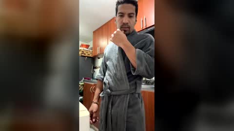 checar14 online show from 03/06/26, 04:20