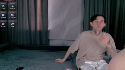 Snapshot of checkandmate chatting on 12/17/24, 09:17 checkandmate online show from 12/17/24, 09:17