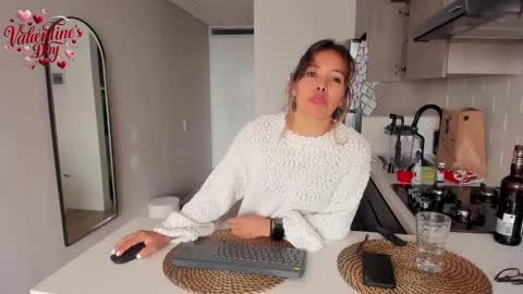 Regina Phalange online show from 02/14/25, 09:53