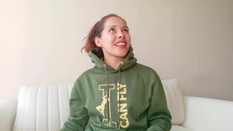 Snapshot of cheek_chic12 chatting on 04/28/26, 08:47 Regina Phalange online show from 04/28/26, 08:47