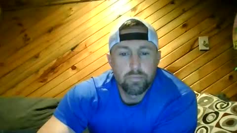 Snapshot of cheeks_24 chatting on 12/20/25, 04:14 cheeks_24 online show from 12/20/25, 04:14