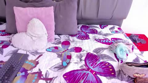 Cherlyn online show from 12/20/25, 04:14