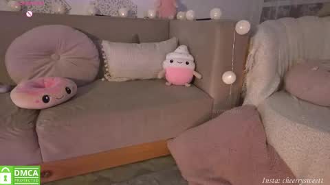 Snapshot of cheerrysweett chatting on 10/11/25, 02:22 Baby Cherry online show from 10/11/25, 02:22