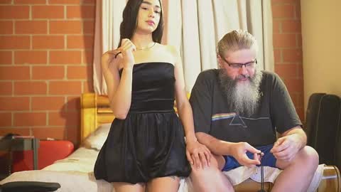 Snapshot of cheeseburgerjesus chatting on 10/06/25, 11:02 Cheesburger Jesus and whoever showed up. online show from 10/06/25, 11:02