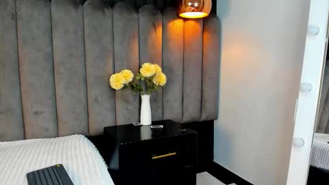 chelsea_bolton_ online show from 11/15/25, 12:23