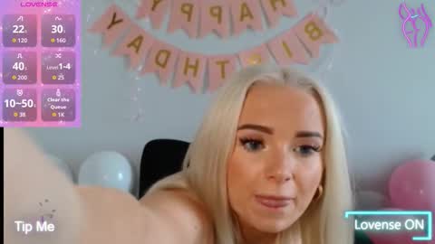 Snapshot of chelseablondeuk chatting on 09/16/25, 11:11 ChelseaBlonde online show from 09/16/25, 11:11