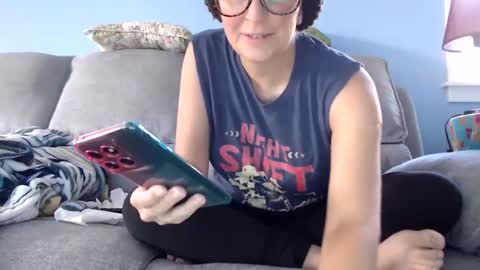 Chelsea online show from 10/19/25, 02:07