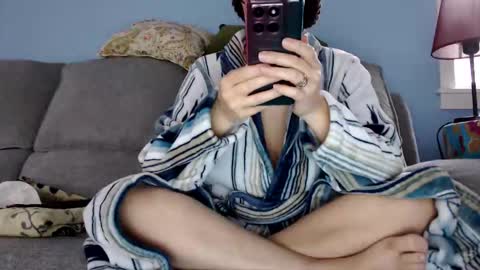 Chelsea online show from 10/22/25, 02:28