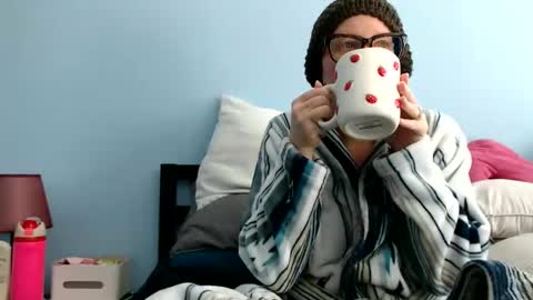 Chelsea online show from 12/15/25, 03:49