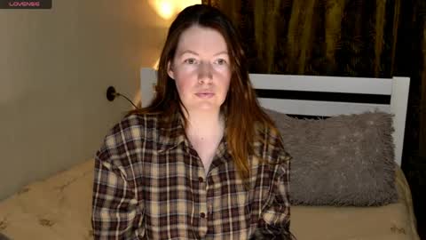 Snapshot of chelsey_rayne chatting on 05/31/26, 08:21 Instagram faroffland online show from 05/31/26, 08:21