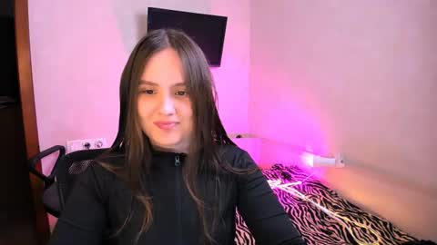 Chelsy  Luxe  online show from 07/25/26, 10:13