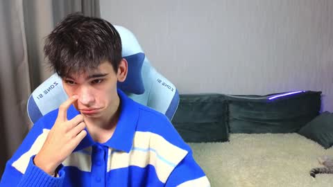 LUCASRYANPVT IS OPEN online show from 12/04/24, 03:59