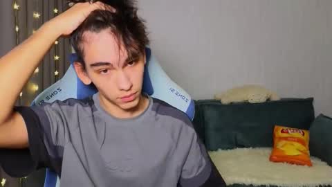 LUCASRYANPVT IS OPEN online show from 09/25/25, 10:30