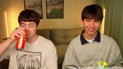 LUCASRYANPVT IS OPEN online show from 10/16/25, 07:09