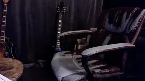 Snapshot of chemicalrain9876 chatting on 10/15/25, 11:49 chemicalrain9876 online show from 10/15/25, 11:49