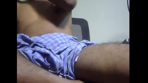 Snapshot of chennai_paiyan_24 chatting on 06/02/26, 03:25 eniyavan online show from 06/02/26, 03:25