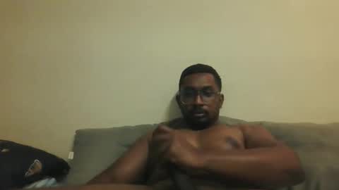 chennaibull1011 online show from 05/18/26, 07:20