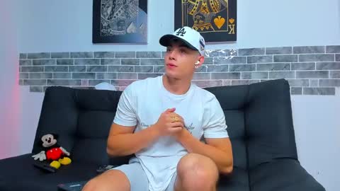 Snapshot of chepe_fit chatting on 02/01/25, 12:07 chepe vause online show from 02/01/25, 12:07