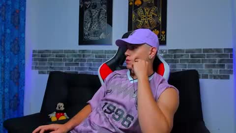 Snapshot of chepe_fit chatting on 03/02/25, 05:33 chepe vause online show from 03/02/25, 05:33