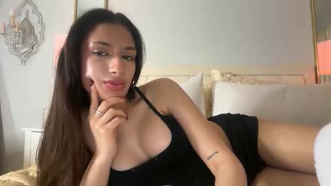 cherliecarmen online show from 12/18/25, 04:40