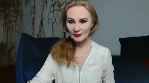 Snapshot of cherry_blossomsx chatting on 03/09/25, 05:17 thanks guys see you tomorrow online show from 03/09/25, 05:17