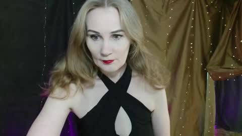 Snapshot of cherry_blossomsx chatting on 09/28/25, 10:42 thanks guys see you tomorrow online show from 09/28/25, 10:42