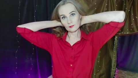 Snapshot of cherry_blossomsx chatting on 11/15/25, 11:07 thanks guys see you tomorrow online show from 11/15/25, 11:07