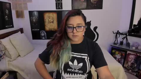 cherry_blushh online show from 11/12/25, 07:46