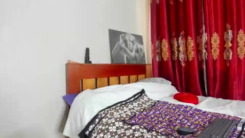 cherry_falls online show from 11/10/25, 08:35