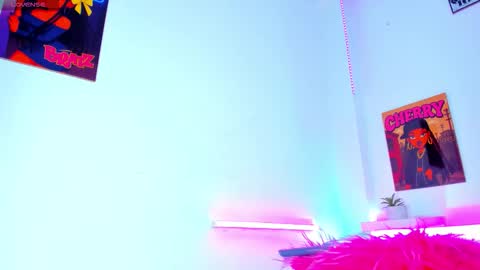 Snapshot of cherry_gate chatting on 10/31/25, 04:35 cherry_gate online show from 10/31/25, 04:35