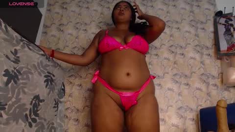 Snapshot of cherry_guerrera chatting on 11/22/25, 11:15 Ask me online show from 11/22/25, 11:15