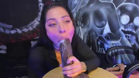 cherry jenklins87 online show from 05/25/26, 02:23