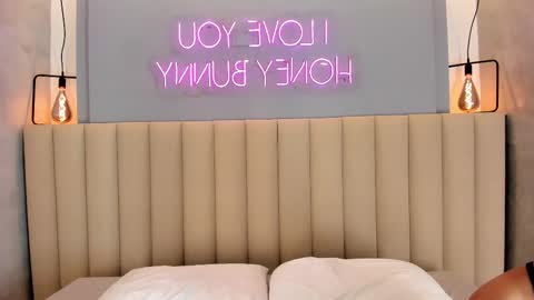 C H E R R Y  online show from 01/12/26, 11:37