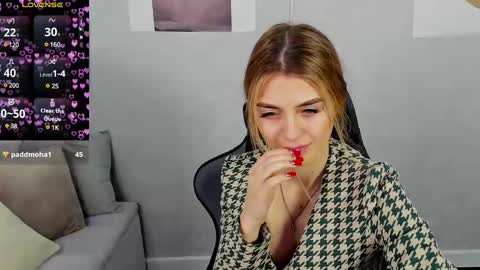 cherry_pr1ce online show from 01/13/25, 07:32