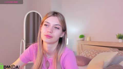 cherry_pr1ce online show from 12/14/25, 11:53