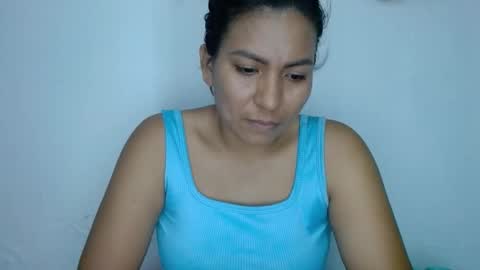 Snapshot of cherry_provocation chatting on 11/22/25, 04:17 cherry online show from 11/22/25, 04:17