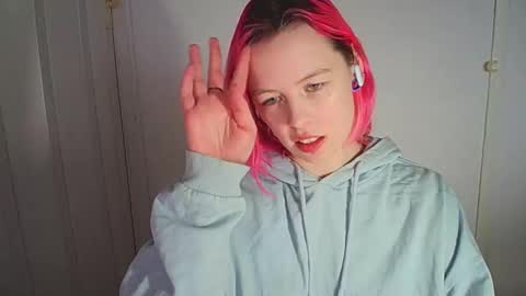 cherrybaby_0 online show from 01/19/26, 09:24