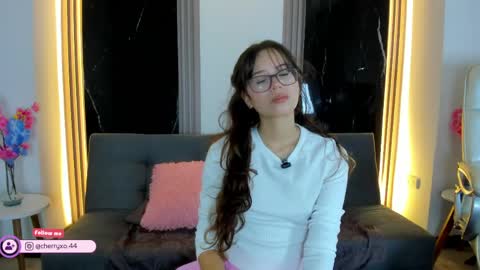 Cherry online show from 05/06/26, 08:25