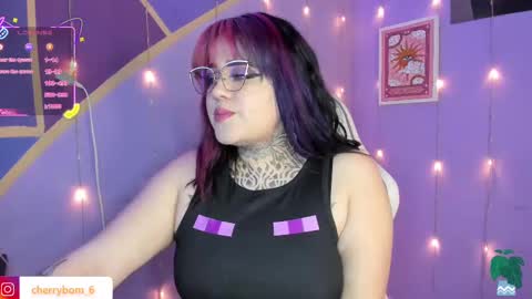 Snapshot of cherrybom_ chatting on 09/13/25, 02:00 dayis independent model online show from 09/13/25, 02:00